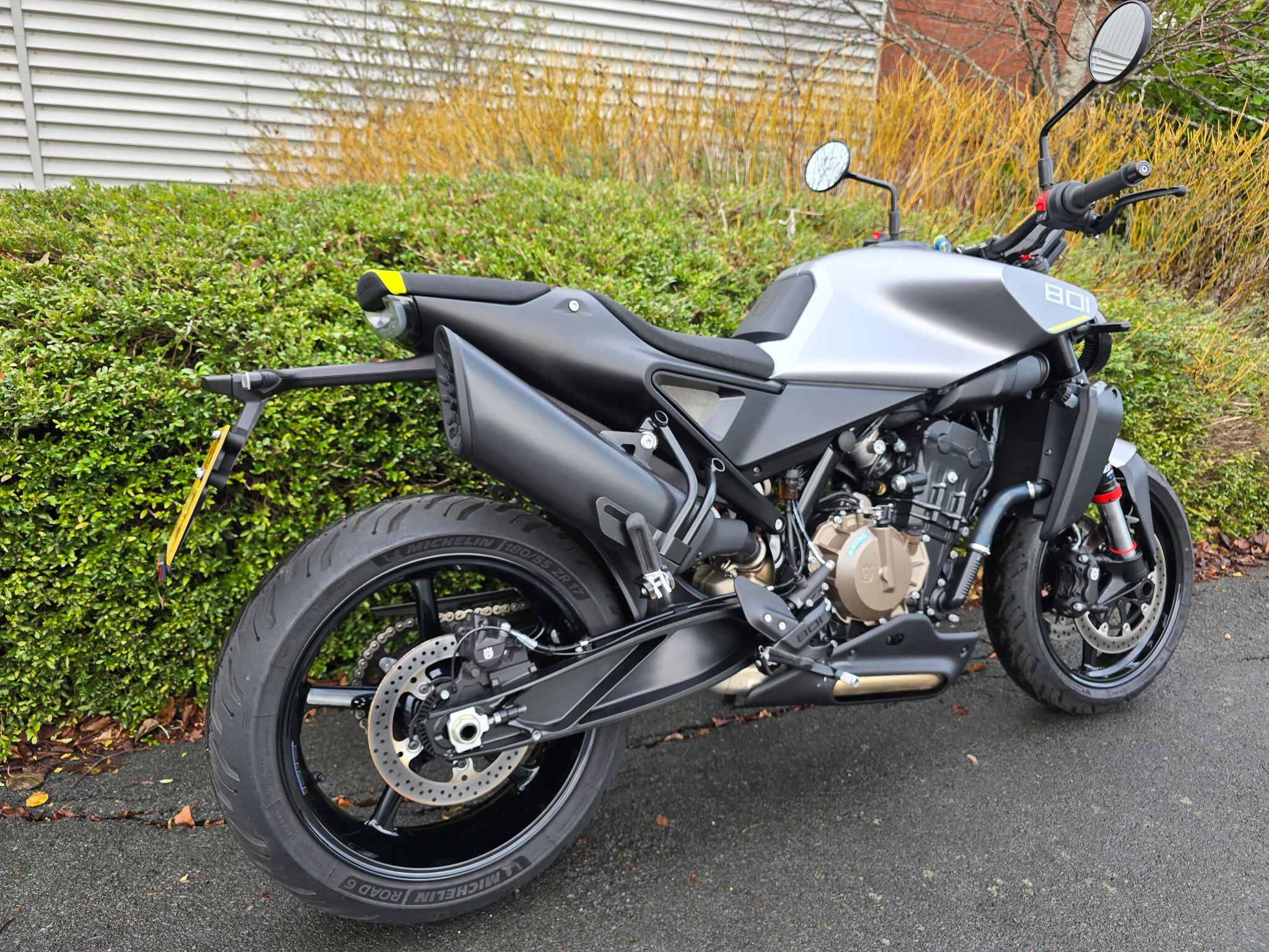 2025 25 Reg Husqvarna 801 520 X-Ring Euro 5